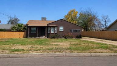 Main picture of 9820 Greenacres Dr
