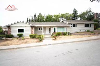 Main picture of 22185 Rae Ln