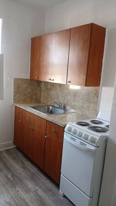 Main picture of 1353 NW 4th St