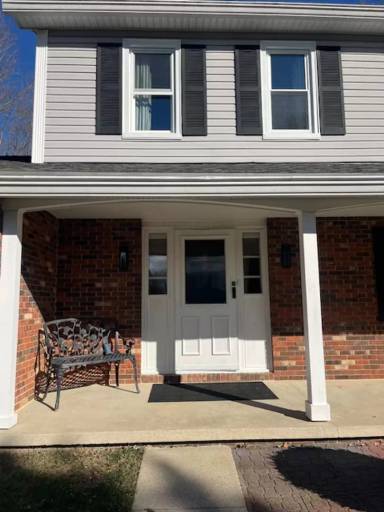 Main picture of 211 S Spriggs Ct