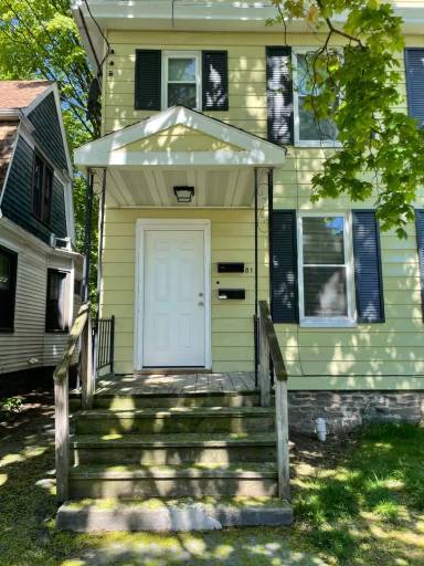 Main picture of 81 Elmendorf St