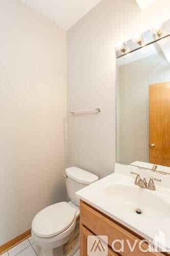 Main picture of 1401 N Artesian Ave