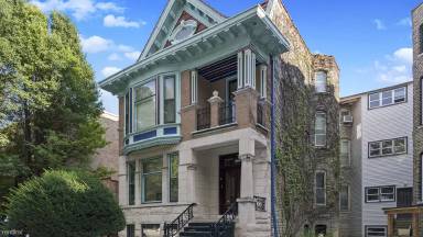 Main picture of 2113 W Concord Pl