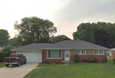 Main picture of 38681 Harper Ave