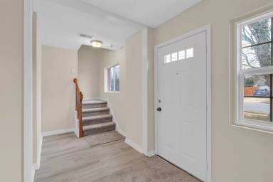 Main picture of 808 Lemaster Ave