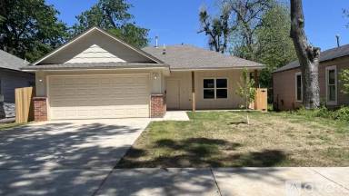 Main picture of 1515 NE 15th St