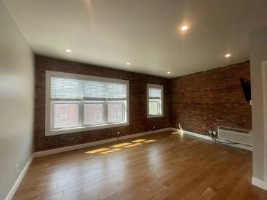 Main picture of 51 W Palmer St