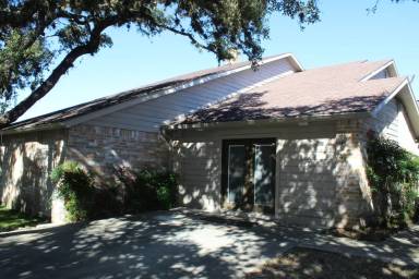 Main picture of 46 Oak Villa Rd