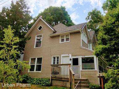 Main picture of 716 Kellogg St SE