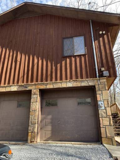 Main picture of 427 Bruce Rd