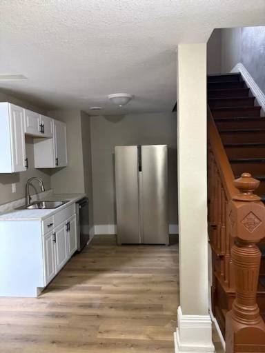 Main picture of 1330 N Huron St