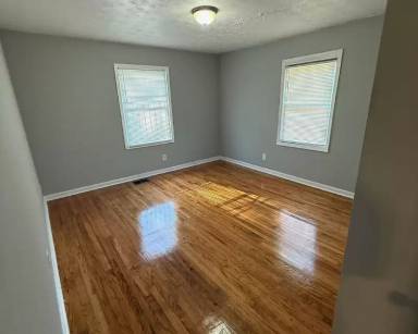Main picture of 659 Robert St NW