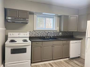 Main picture of 142 N Mechanic St
