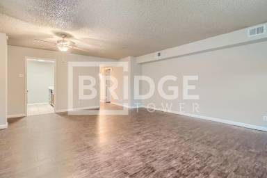 Main picture of 806 Prairie Creek Dr