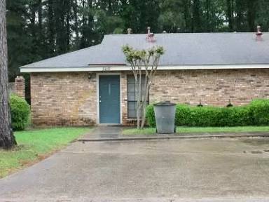 Main picture of 3004-22 Zachry Ave
