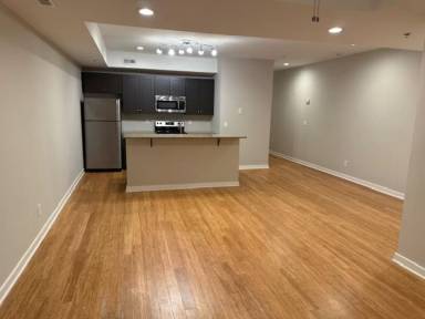 Main picture of 2030 E Dauphin St