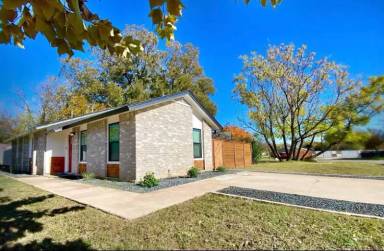 Main picture of 5700 Tracy Lynn Ln