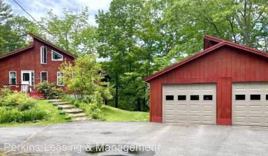 Main picture of 521 S Reynolds Rd