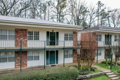 Main picture of 2216 Church St