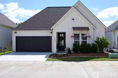 Main picture of 8922 Southlawn Dr