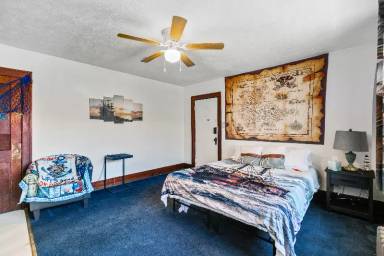 Main picture of 406 E Baltimore Blvd