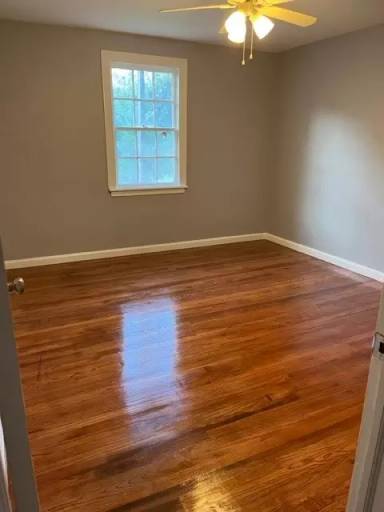 Main picture of 2834 Hood St