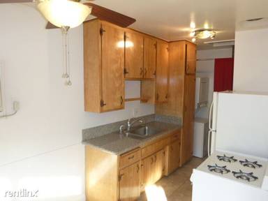 Main picture of 523 1/2 San Francisco Ave