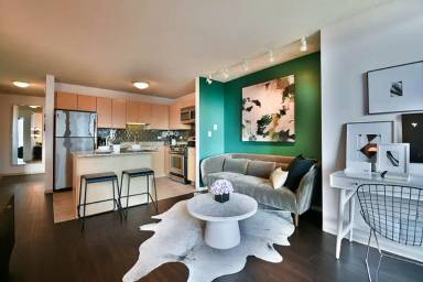Main picture of 246 N Columbus Dr