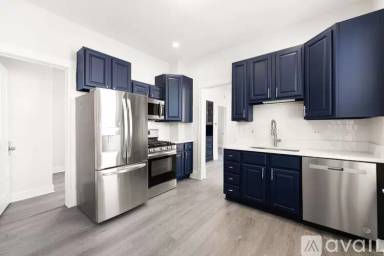 Main picture of 2147 W Dickens Ave
