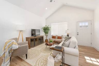Main picture of 2129 W Elk Ridge Ave
