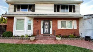 Main picture of 10405 Brewer Ave