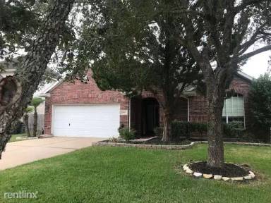Main picture of 4902 Russett Ln