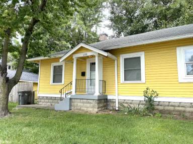 Main picture of 1228 Orange St