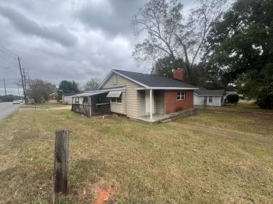 Main picture of 4000 Highpoint Dr