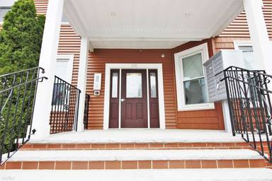 Main picture of 155 Clifton St