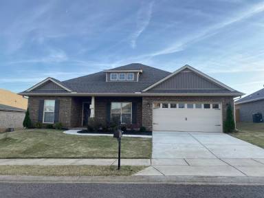 Main picture of 218 Harold Murphy Dr