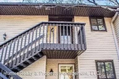 Main picture of 106 Turnwood Ln