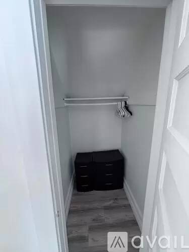 Main picture of 44 Elmwood Pl