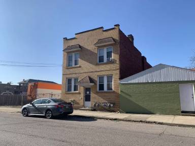 Main picture of 501 Broadway Ave