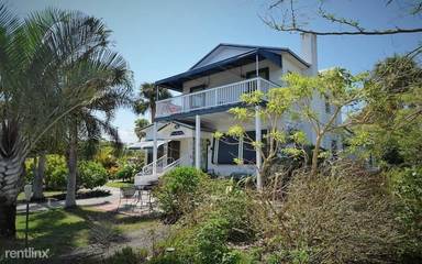 Main picture of 3350 NE Indian River Dr