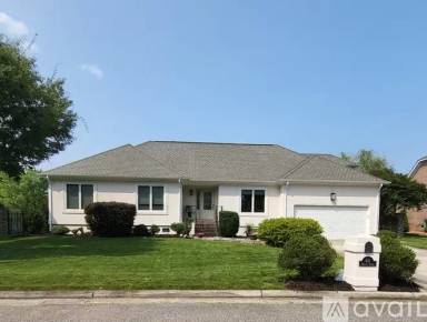 Main picture of 821 Keeling Dr