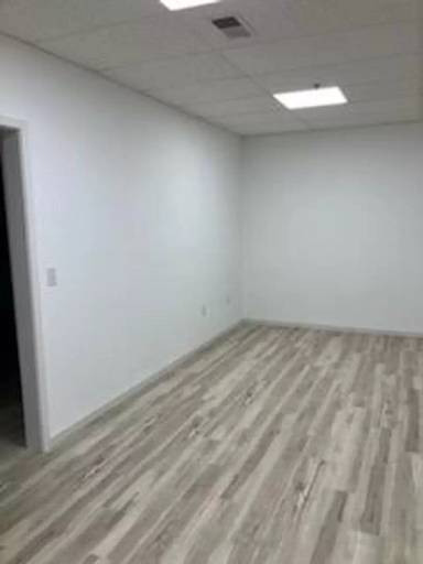Main picture of 450 E Franklin St