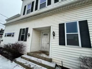 Main picture of 1215 Broadway Ave