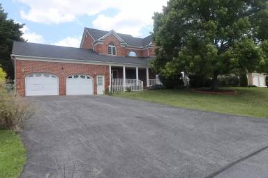 Main picture of 11101 Shalom Ln