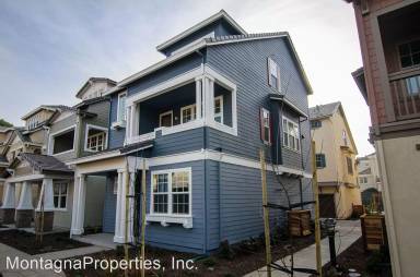 Main picture of 3208 Pyramid Way