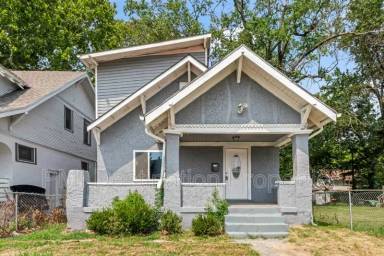 Main picture of 3620 College Ave