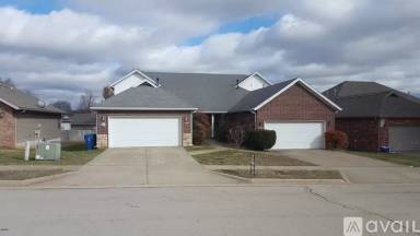 Main picture of 1405 W Sackett St