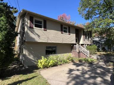 Main picture of 1411 West Ave
