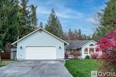 Main picture of 15530 Topaz Dr SE