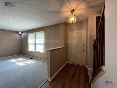Main picture of 767 Lindenhaven Rd
